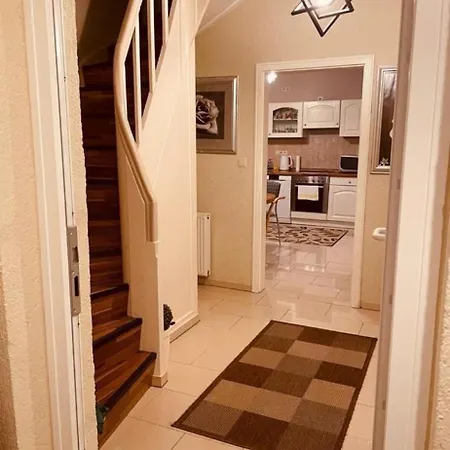 Deanker Semesterbostad